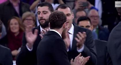 Χειροκροτήθηκε (και) ο Μπουρούσης στο «Μπερναμπέου»! (video)