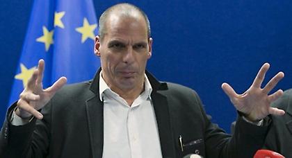 ΠΑΣΟΚ «Ο Βαρουφάκης υπέγραψε γλείφοντας, εκεί που έφτυνε»