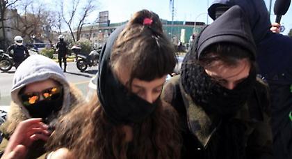 Στη φυλακή η μητέρα και η σύντροφος του Γ. Τσάκαλου