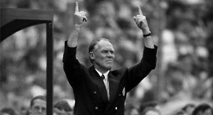 Ο άνθρωπος που είδε τα πάντα αλλιώς στο ποδόσφαιρο!