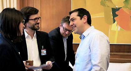 Τσίπρας στο Der Spiegel: Αύξηση του ορίου στα έντοκα, ή η ευθύνη στην ΕΚΤ