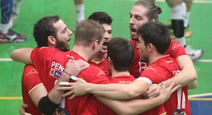 Δεν το… κουνάει απ’ την τετράδα