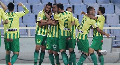 Ανατροπή και τρίτη θέση