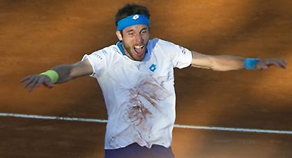 Ακόμη παίζουν…