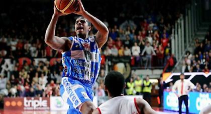 Τα βρήκε «σκούρα» η Σάσσαρι