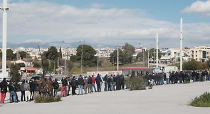 Ουρές από τα ξημερώματα στο ΟΑΚΑ