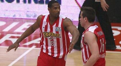 Ξανά μέσα ο Αγραβάνης, εκτός τρεις