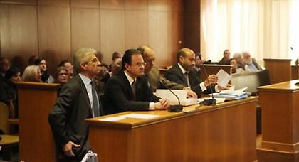 «Δεν έχω κάνει τίποτα, με πέταξαν στα σκυλιά»