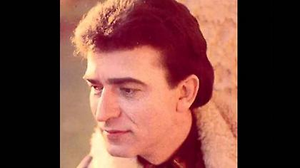 «Τα λουλούδια στην κυρία από μένα» - Νίκος Πάνος