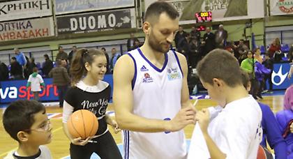 Κουμπούρας: «Μόνο καλό μας έκαναν τα ματς με τους “αιώνιους”»