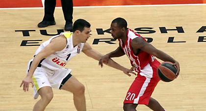 Ζήσης: «Δεν κερδίσαμε την… Ευρωλίγκα»