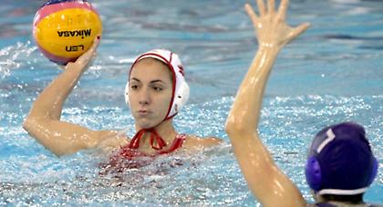 Αβραμίδου: «Να σηκώσει το τρόπαιο ο Ολυμπιακός»