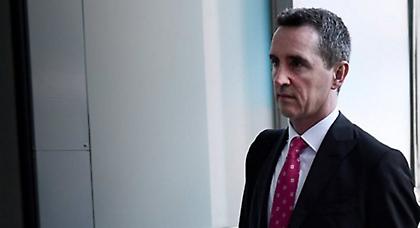 «Μπλόκο» από την Κομισιόν στα νομοσχέδια για τις 100 δόσεις και την ανθρωπιστική κρίση