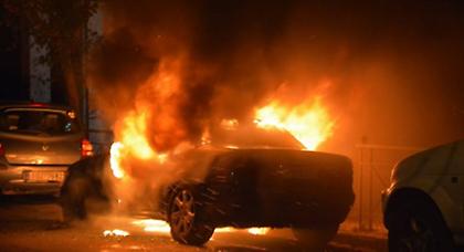 Επεισόδια και φωτιές στο κέντρο της Αθήνας - Εσπασαν τρόλεϊ στην Τοσίτσα