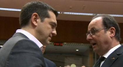 Η στιγμή που ο Ολάντ λέει στον Τσίπρα: Αλέξη, λύση απόψε