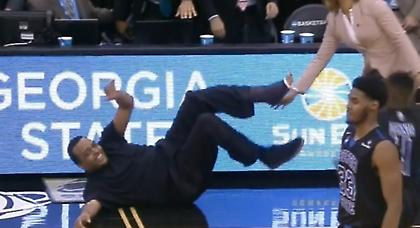 Μην πανηγυρίζεις. Αφού θα πάθεις κακό! (video)