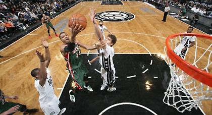 Στις τρεις παρατάσεις... λύγισε ο Γιάννης