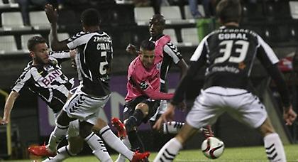 Ακατάδεκτοι «δράκοι»!