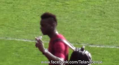 Χειρονομία Μπαλοτέλι σε οπαδούς της Μαν. Γιουνάιτεντ (video)