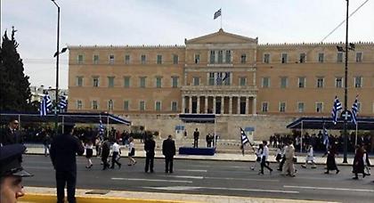 Κλειστοί δρόμοι στο κέντρο για την παρέλαση