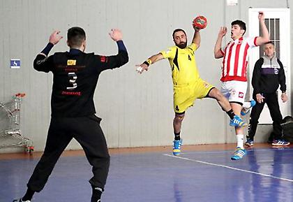 Playball με Χριστόφορο Μπακαούκα