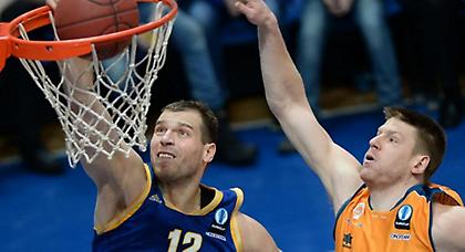 Η Χίμκι απέκλεισε την κάτοχο!