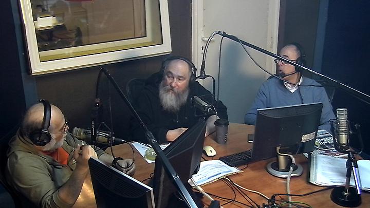 Δείτε πλάνα από την παρουσία του Τζίμη Πανούση στην εκπομπή «Μπαμ και Κάτω»