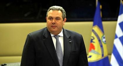 Ο Καμμένος ζητάει ένα εκατ. ευρώ από Πετρουλάκη και Θεοδωράκη