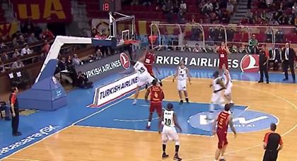 Top 10 με Λαουάλ και Χάντερ (video)