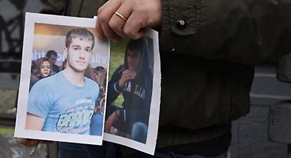 Συγκέντρωση στη μνήμη του Βαγγέλη Γιακουμάκη στο Σύνταγμα