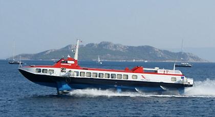 Κι άλλη βλάβη σε «δελφίνι» - Επιστρέφει στον Πειραιά το Flying Dolphin 29