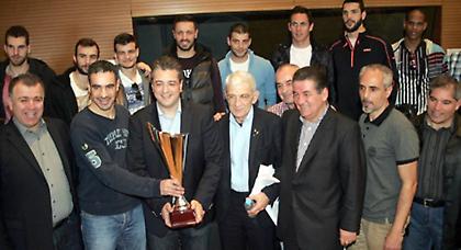 Ο Μπουτάρης τίμησε τον ΠΑΟΚ (pics)