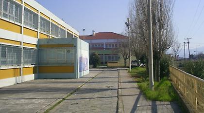 Σοκ στην τεχνική σχολή ΟΑΕΔ: 20χρονη μαχαίρωσε τρεις συμμαθητές της