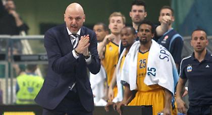 Ομπράντοβιτς: «Πάμε για ιστορική πρόκριση»