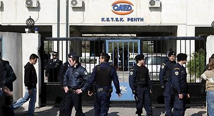 «Απειλούσαν ότι θα την σκοτώσουν» λέει η μητέρα της 22χρονης που μαχαίρωσε συμμαθήτριές της