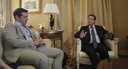 Το Κυπριακό θέμα συζήτησης Τσίπρα – Αναστασιάδη