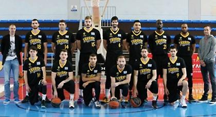 Η… κοντομάνικη ΑΕΚ