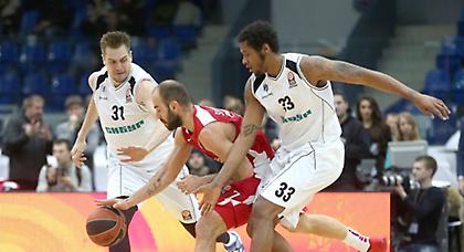 «Κοιτάει» Τόμπκινς η Μακάμπι