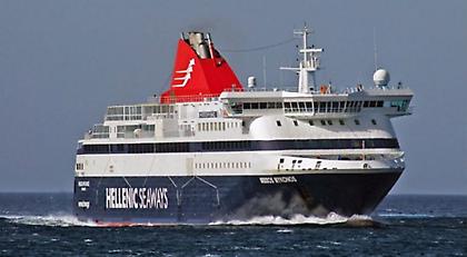 Αίσιο τέλος για το πλοίο «Μύκονος» που επέστρεψε στη Σύρο