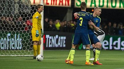 Ο Άγιαξ… καθυστερεί τη στέψη