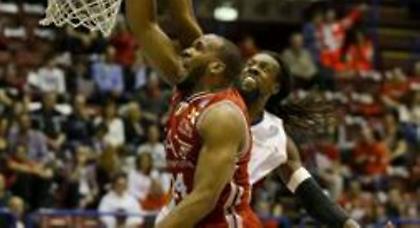 «Περίπατος» για Αρμάνι