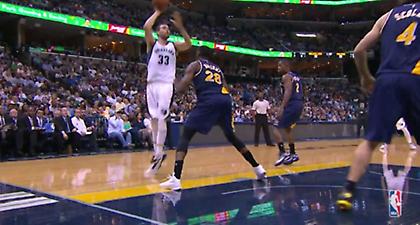 Ο «φρύδιας» και ο… γύρος το Μαρκ (video)