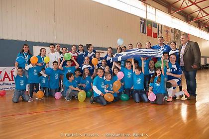 Με το… δεξί η Εθνική