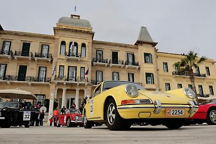 Μάγεψαν τα κλασικά αυτοκίνητα το κοινό των Σπετσών