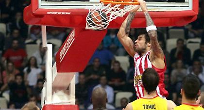 Πρίντεζης: «Τα πόδια μας στη γη…»