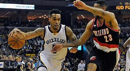 Στου δρόμου τα μισά