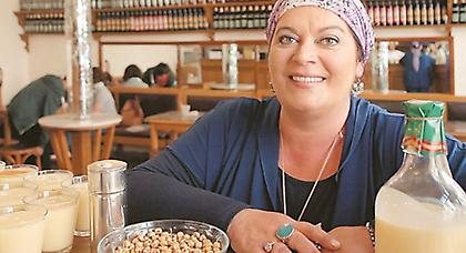 Από την Πόλη ξανάρχεται η Μαρία Εκμεκτσίογλου