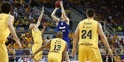 Το σήκωσε η Χίμκι!