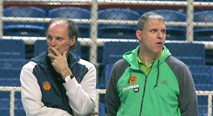 Προσωρινός κόουτς και… ενίσχυση