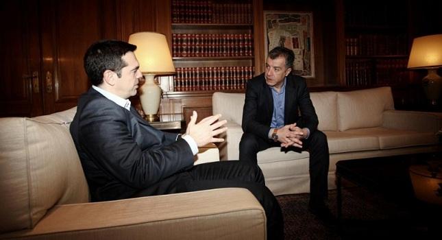 Θεοδωράκης προς Τσίπρα: «Ο τόπος έχει ανάγκη από άλλη κυβέρνηση»